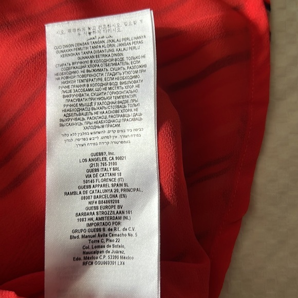 NWOT GUESS top, M - Picture 7 of 11